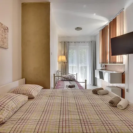 Golf House Βίλα Ližnjan