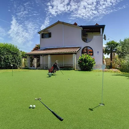 Golf House *